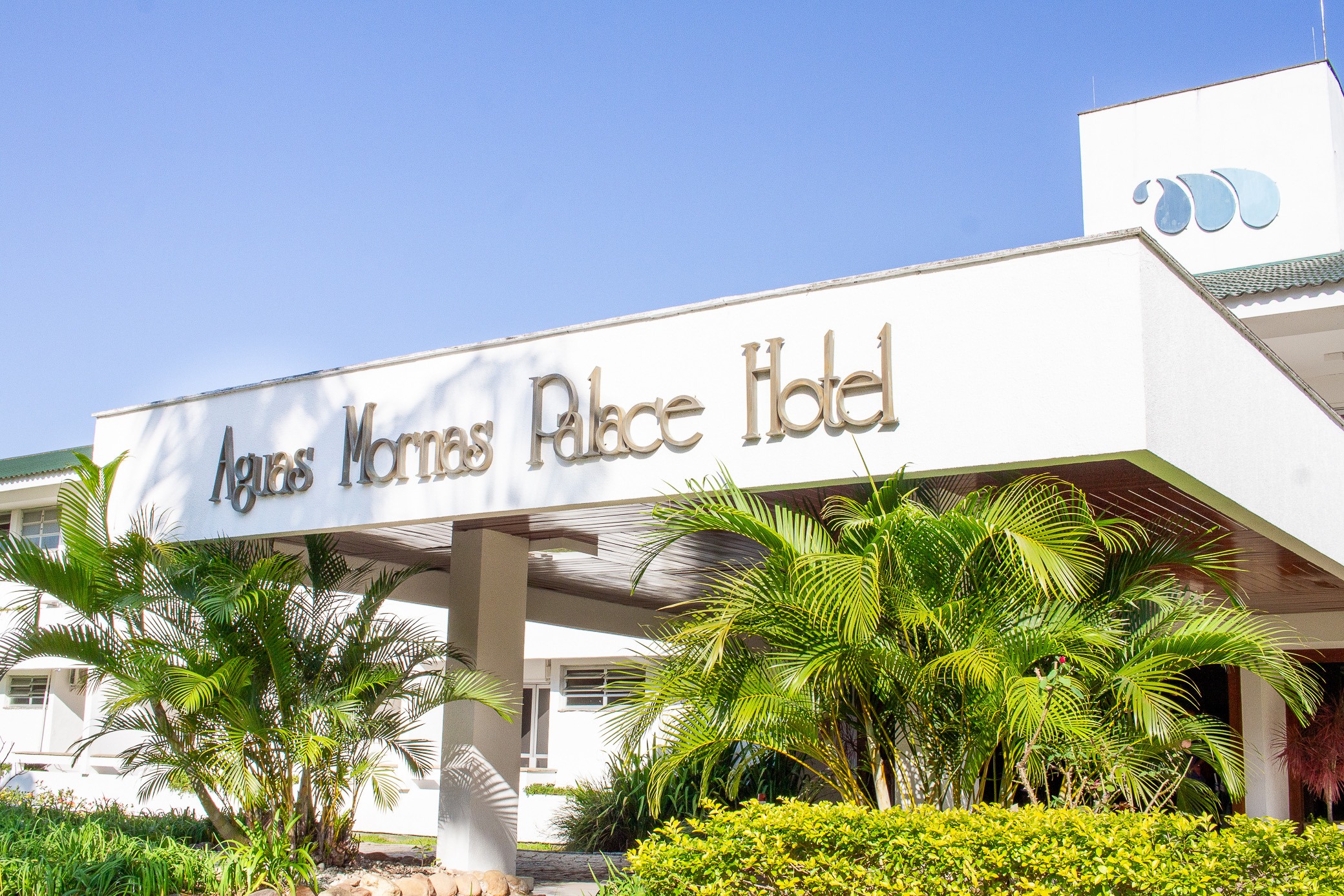 Fachada real do Águas Mornas Palace Hotel